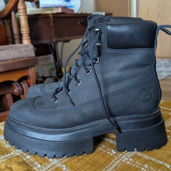 Black Timberland Platform Boots, size 7 - Picture 5 of 13